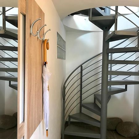 Apartmán U babičky Praga Esterno foto