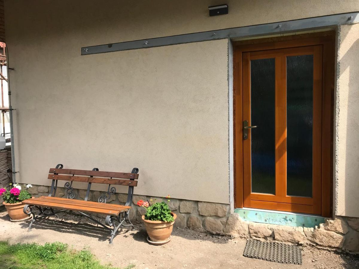 Apartmán U babičky Praga Esterno foto