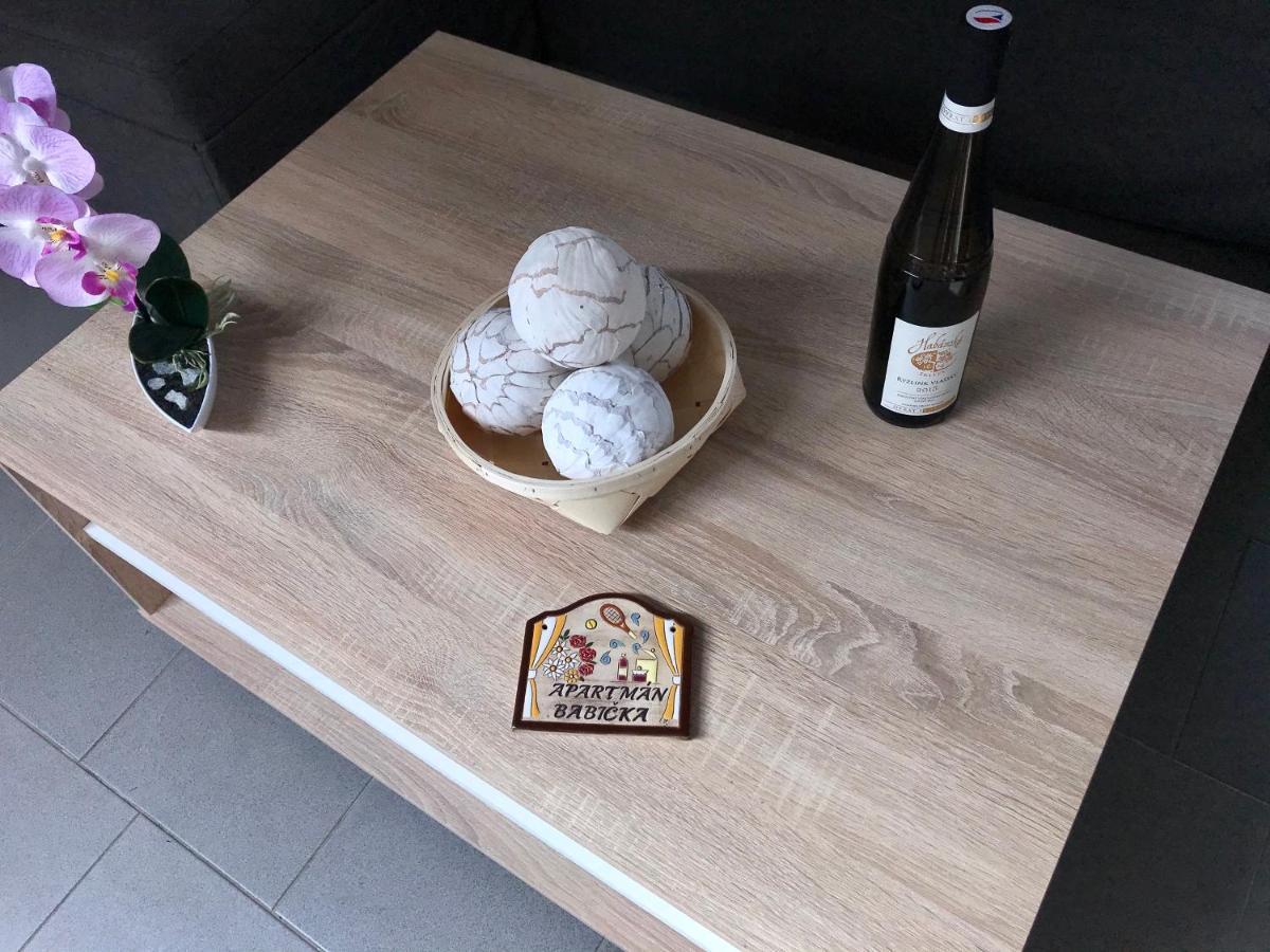 Apartmán U babičky Praga Esterno foto